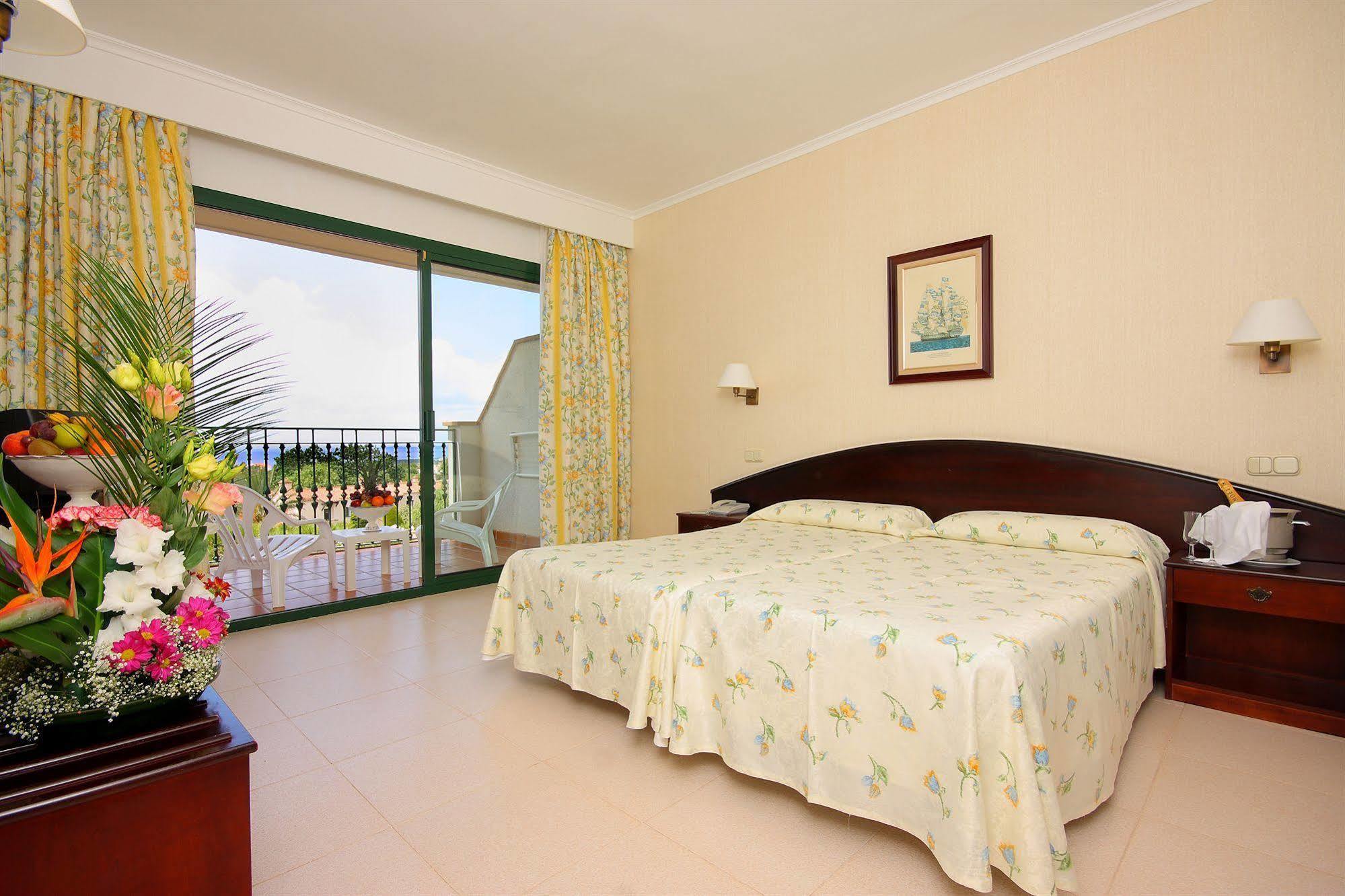 Son Bou Apartments Kültér fotó