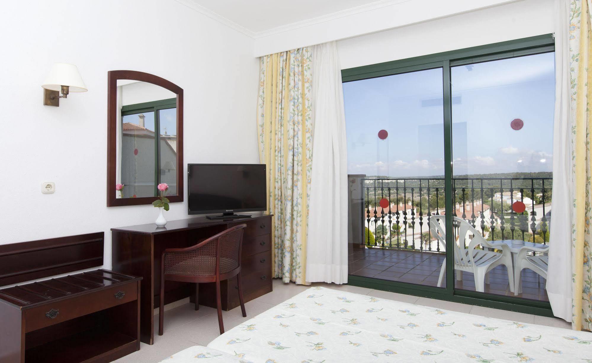Son Bou Apartments Kültér fotó